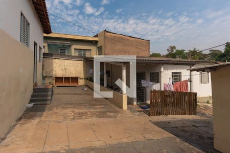 Casa à venda com 80m², 3 quartos e 2 vagasQuintal