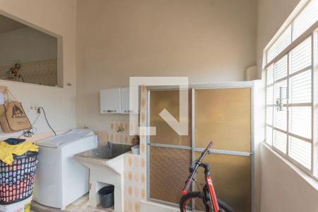 Casa à venda com 80m², 3 quartos e 2 vagasÁrea de Serviço