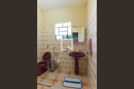 Casa à venda com 80m², 3 quartos e 2 vagasBanheiro