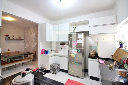 Casa à venda com 180m², 3 quartos e 2 vagasCozinha