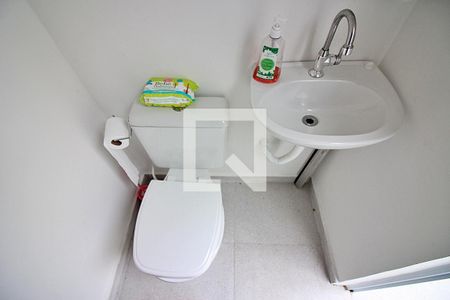 Casa à venda com 180m², 3 quartos e 2 vagasBanheiro de Serviço