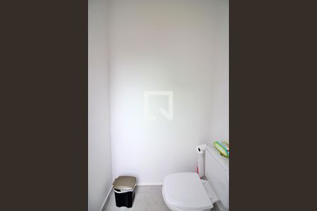 Casa à venda com 180m², 3 quartos e 2 vagasBanheiro de Serviço