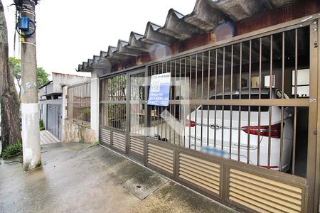 Casa à venda com 180m², 3 quartos e 2 vagasFachada