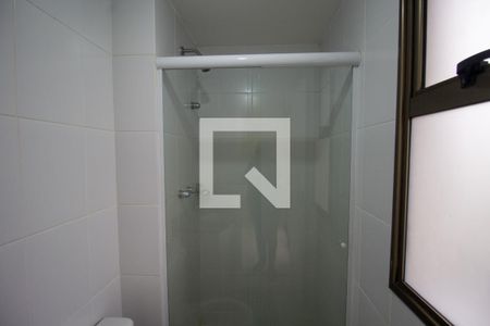 Apartamento à venda com 93m², 3 quartos e 2 vagas Apartamento à venda com 93m², 3 quartos e 2 vagasBanheiro da Suíte