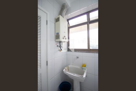 Apartamento à venda com 93m², 3 quartos e 2 vagas Apartamento à venda com 93m², 3 quartos e 2 vagasCozinha e Área de Serviço