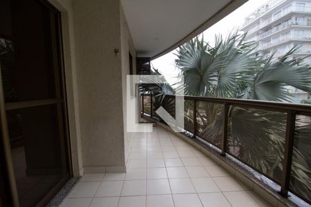 Apartamento à venda com 93m², 3 quartos e 2 vagas Apartamento à venda com 93m², 3 quartos e 2 vagasVaranda