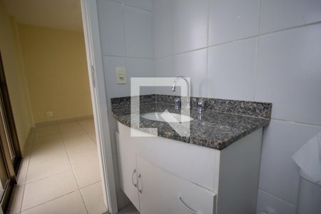 Apartamento à venda com 93m², 3 quartos e 2 vagas Apartamento à venda com 93m², 3 quartos e 2 vagasBanheiro da Suíte