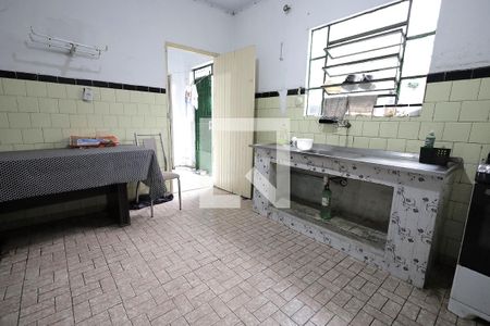 Cozinha de casa à venda com 3 quartos, 200m² em Vila Linda, Santo André