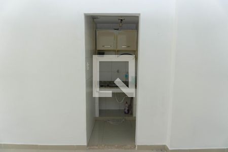 Cozinha de kitnet/studio para alugar com 1 quarto, 22m² em Bela Vista, São Paulo