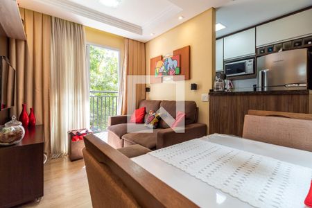 Sala de apartamento à venda com 3 quartos, 56m² em Cocaia, Guarulhos