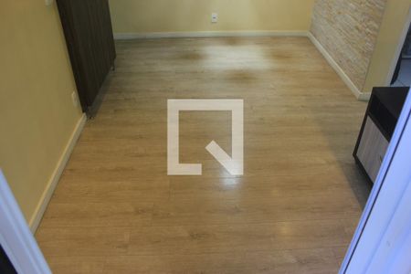 Sala  de apartamento à venda com 3 quartos, 56m² em Cocaia, Guarulhos