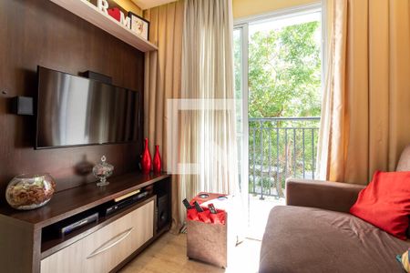 Sala de apartamento à venda com 3 quartos, 56m² em Cocaia, Guarulhos