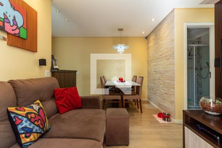 Sala de apartamento à venda com 3 quartos, 56m² em Cocaia, Guarulhos