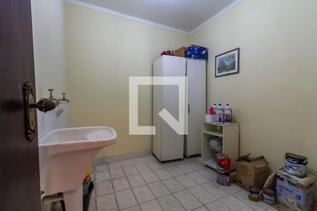 Casa à venda com 250m², 4 quartos e 4 vagas Casa à venda com 250m², 4 quartos e 4 vagasÁrea de Serviço