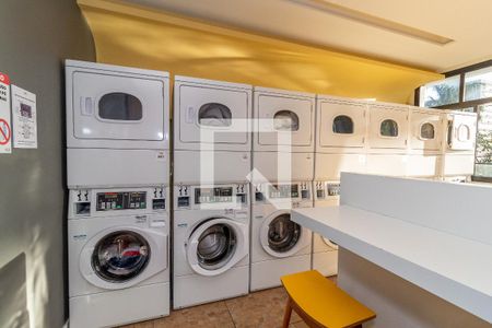 Apartamento à venda com 58m², 2 quartos e 2 vagasLavanderia