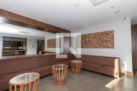 Apartamento à venda com 58m², 2 quartos e 2 vagasHall social