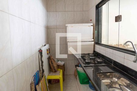 Casa à venda com 325m², 4 quartos e 4 vagas Casa à venda com 325m², 4 quartos e 4 vagasCozinha 2