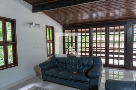 Sala de casa à venda com 4 quartos, 325m² em Vila Progresso, Niterói