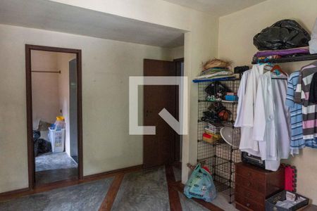 Casa à venda com 325m², 4 quartos e 4 vagas Casa à venda com 325m², 4 quartos e 4 vagasSuíte 1