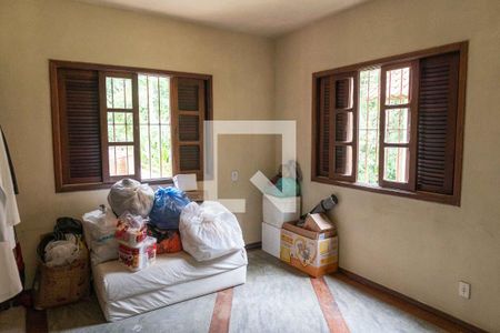 Casa à venda com 325m², 4 quartos e 4 vagas Casa à venda com 325m², 4 quartos e 4 vagasSuíte 1