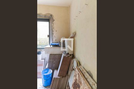 Casa à venda com 325m², 4 quartos e 4 vagas Casa à venda com 325m², 4 quartos e 4 vagasQuarto de Serviço