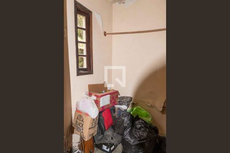 Casa à venda com 325m², 4 quartos e 4 vagas Casa à venda com 325m², 4 quartos e 4 vagasSuíte 1