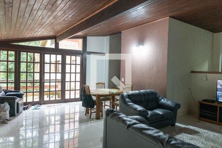 Sala de casa à venda com 4 quartos, 325m² em Vila Progresso, Niterói