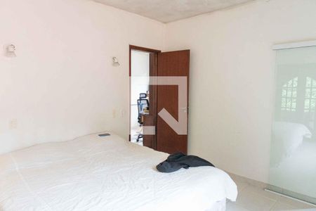 Casa à venda com 325m², 4 quartos e 4 vagas Casa à venda com 325m², 4 quartos e 4 vagasSuíte 2