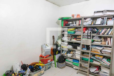 Casa à venda com 325m², 4 quartos e 4 vagas Casa à venda com 325m², 4 quartos e 4 vagasQuarto 2