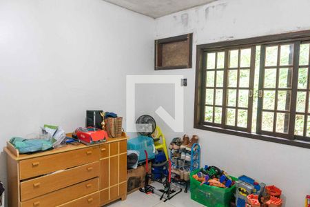 Casa à venda com 325m², 4 quartos e 4 vagas Casa à venda com 325m², 4 quartos e 4 vagasQuarto 2