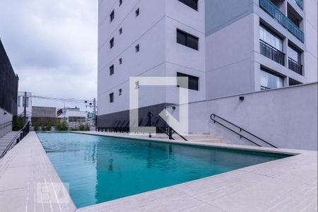 Studio para alugar com 35m², 1 quarto e 1 vaga Studio para alugar com 35m², 1 quarto e 1 vagaPiscina