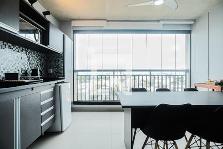 Studio para alugar com 35m², 1 quarto e 1 vagaCozinha e Varanda Integrada