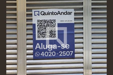 Casa para alugar com 60m², 1 quarto e 1 vagaPlaquinha instalada no portão do imóvel