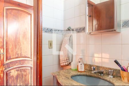 Casa à venda com 360m², 3 quartos e 7 vagasBanheiro 2