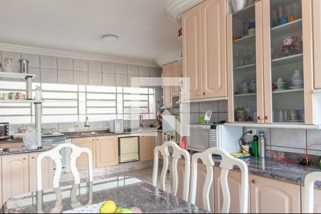 Casa à venda com 360m², 3 quartos e 7 vagasCozinha