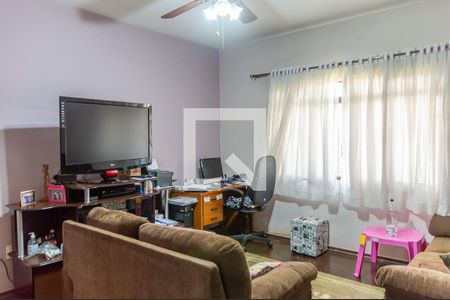 Casa à venda com 360m², 3 quartos e 7 vagasSala de TV