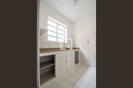Cozinha de kitnet/studio à venda com 1 quarto, 24m² em Menino Deus, Porto Alegre
