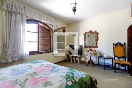 Casa para alugar com 700m², 4 quartos e 6 vagasSuíte 1