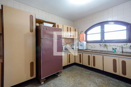 Casa para alugar com 700m², 4 quartos e 6 vagasCozinha