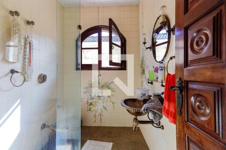 Casa para alugar com 700m², 4 quartos e 6 vagasBanheiro