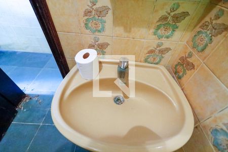 Casa para alugar com 700m², 4 quartos e 6 vagasBanheiro de Serviço