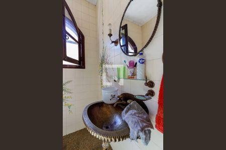 Casa para alugar com 700m², 4 quartos e 6 vagasBanheiro