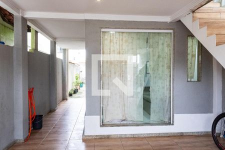 Casa de condomínio para alugar com 120m², 2 quartos e 2 vagasQuintal