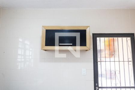 Casa de condomínio para alugar com 120m², 2 quartos e 2 vagasCozinha - Armários