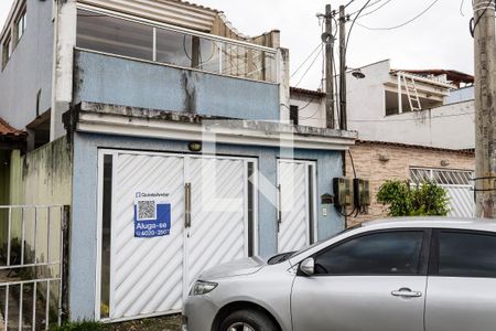 Casa de condomínio para alugar com 120m², 2 quartos e 2 vagasFachada