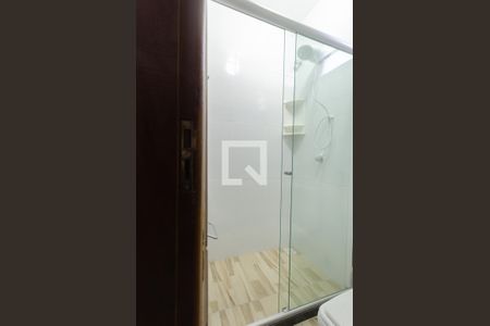 Banheiro de kitnet/studio para alugar com 1 quarto, 40m² em Armação, Salvador