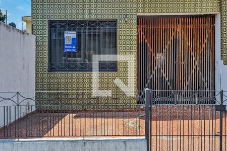 Casa à venda com 500m², 3 quartos e 3 vagasFachada com Plaquinha