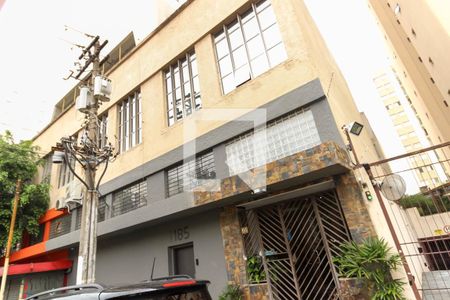 Apartamento à venda com 114m², 2 quartos e 1 vaga Apartamento à venda com 114m², 2 quartos e 1 vagaFachada