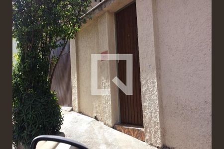 Casa à venda com 220m², 3 quartos e 2 vagas