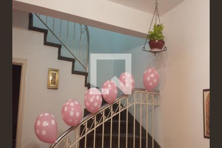 Casa à venda com 3 quartos, 220m² em Vila Monumento, São Paulo